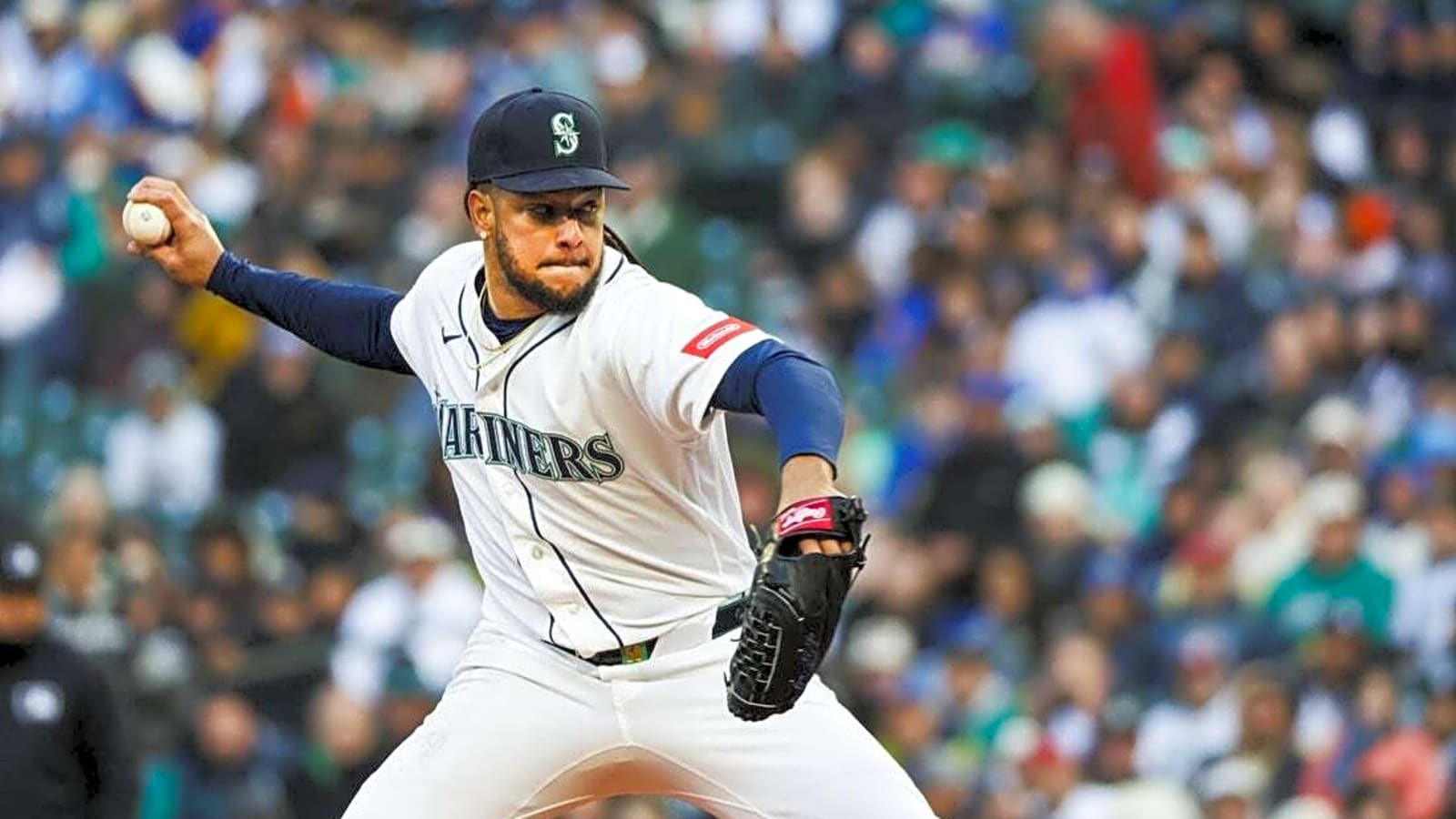 Cal Raleigh’s walk-off single lifts Mariners past Yankees