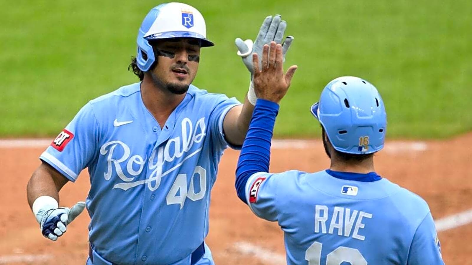 Red-hot Royals chase series sweep of Guardians