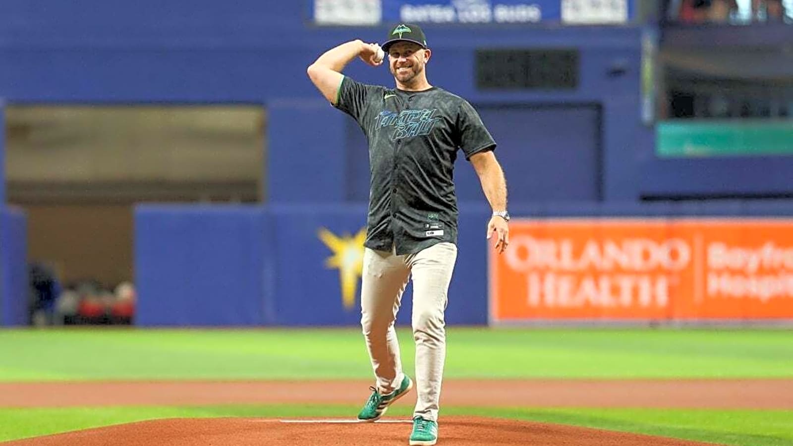 Evan Longoria set to retire as Ray next month