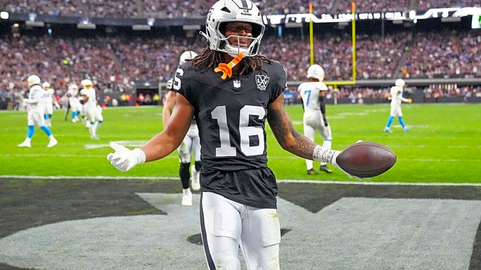 Reports: Raiders WR Jakobi Meyers requests trade