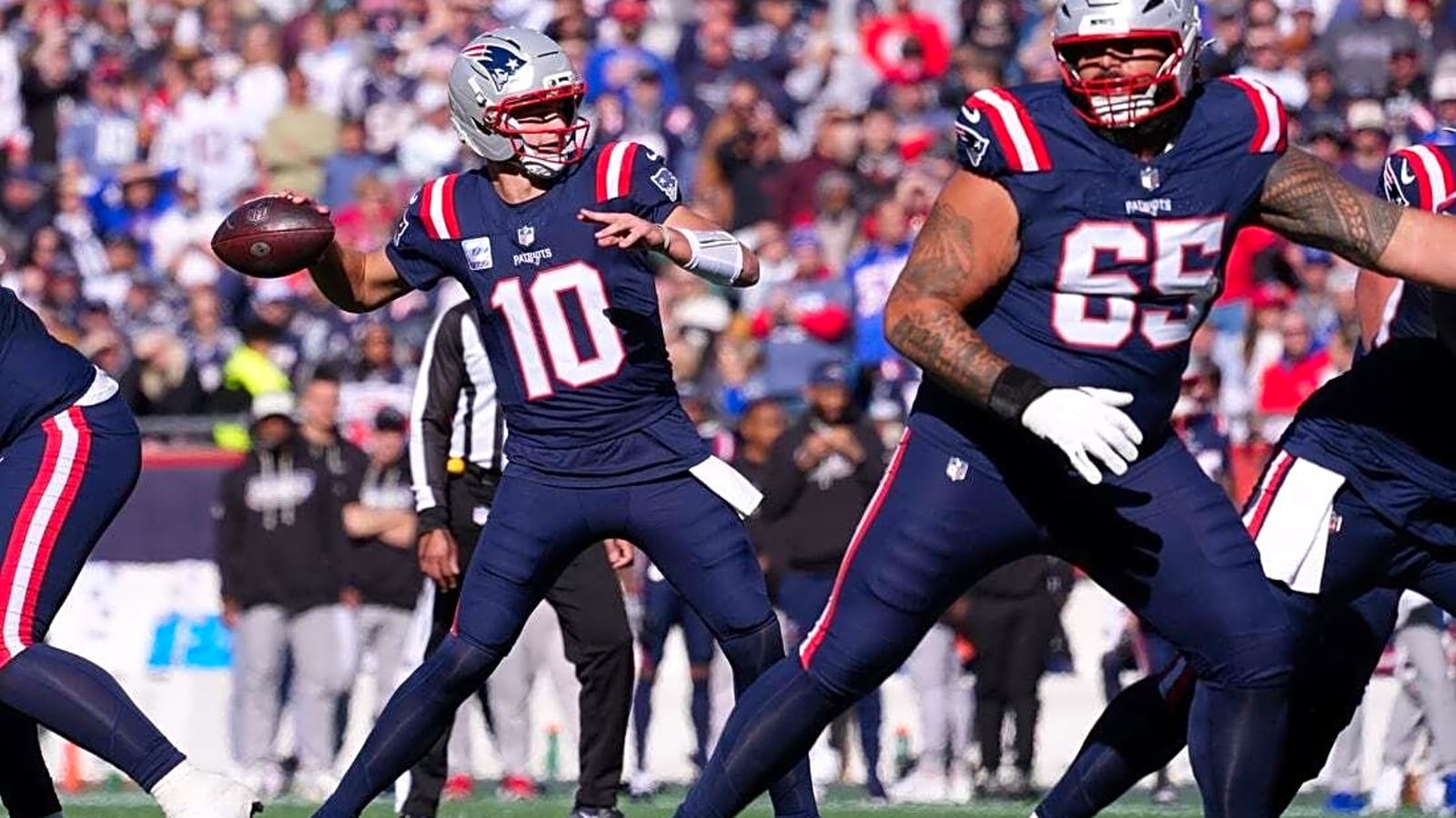 Patriots likely without starting guards Thursday against Bears