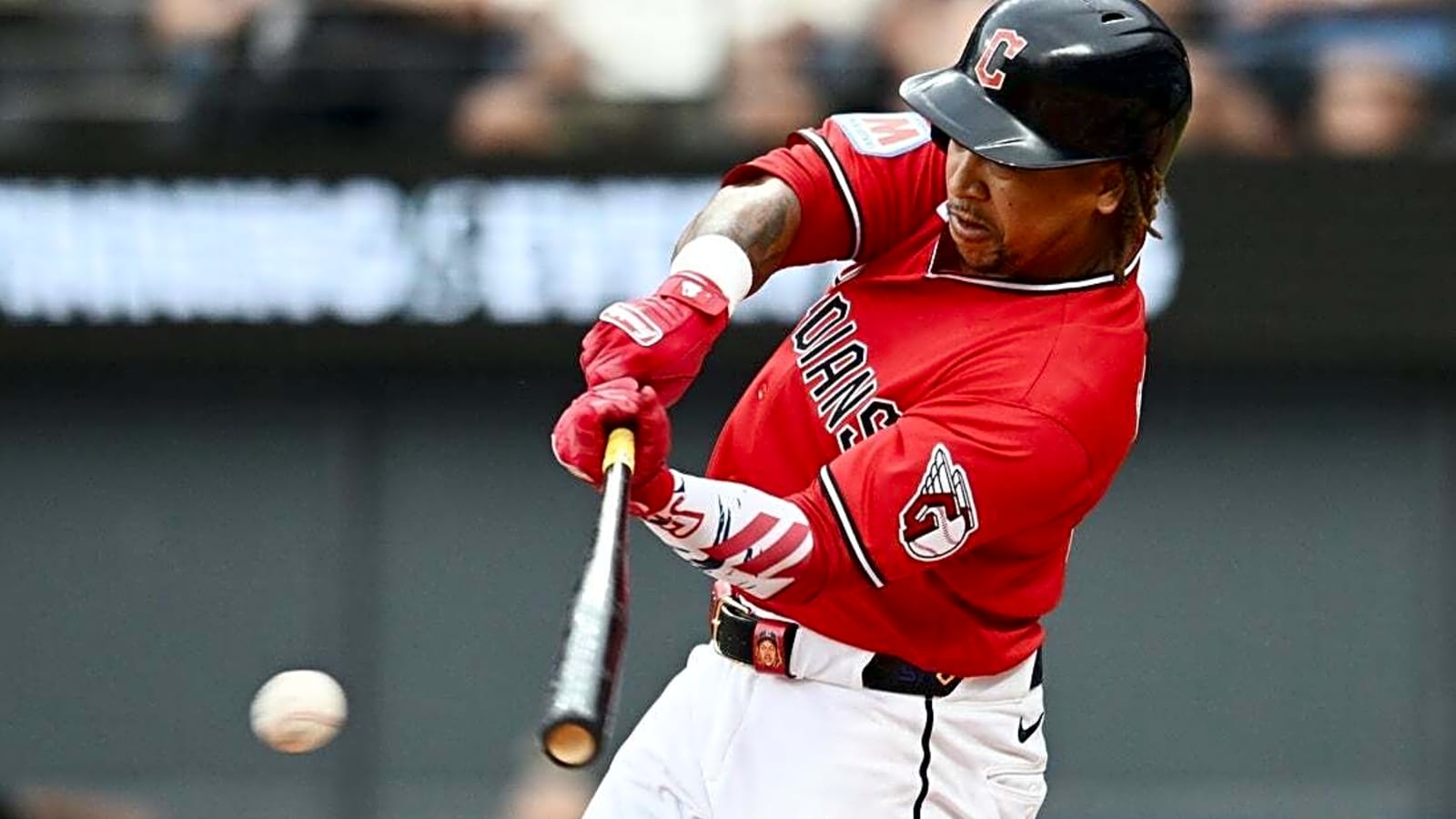 Guardians star Jose Ramirez (fractured hand) headed to IL