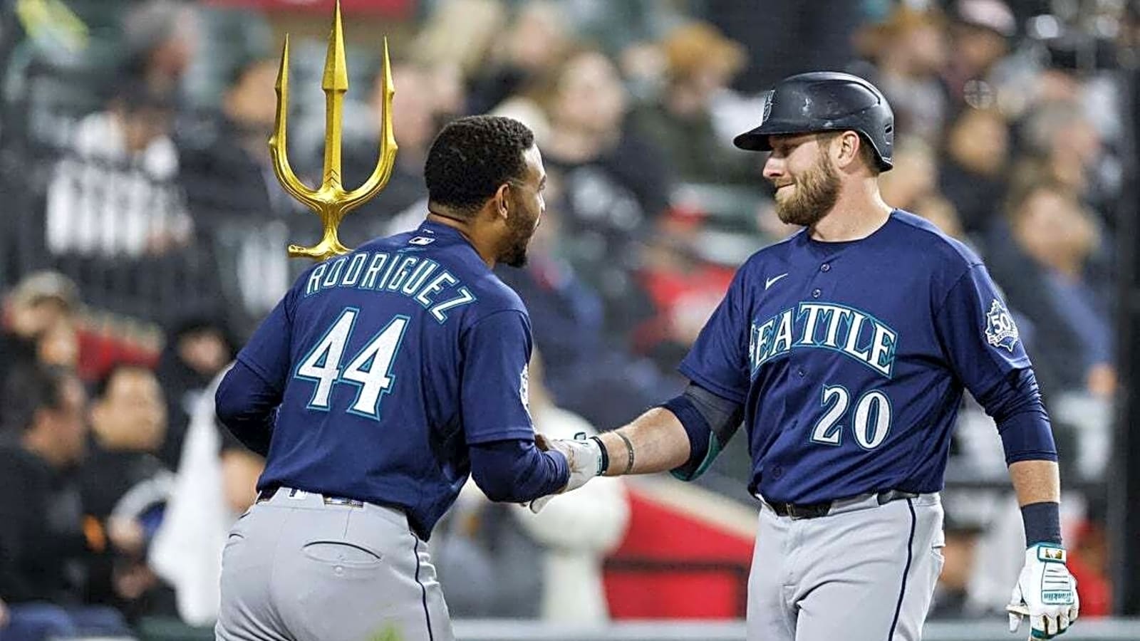 Mariners strive to continue offensive barrage against White Sox