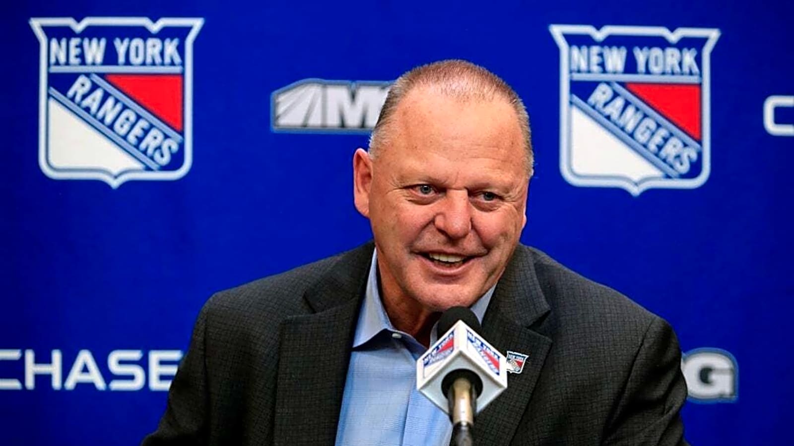 Report: Ex-NHL coach Gerard Gallant to lead KHL team