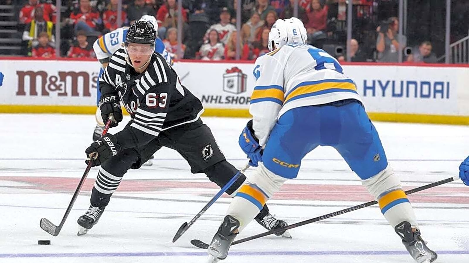 Nico Hischier contributes to all 3 goals in Devils' OT win over Blues