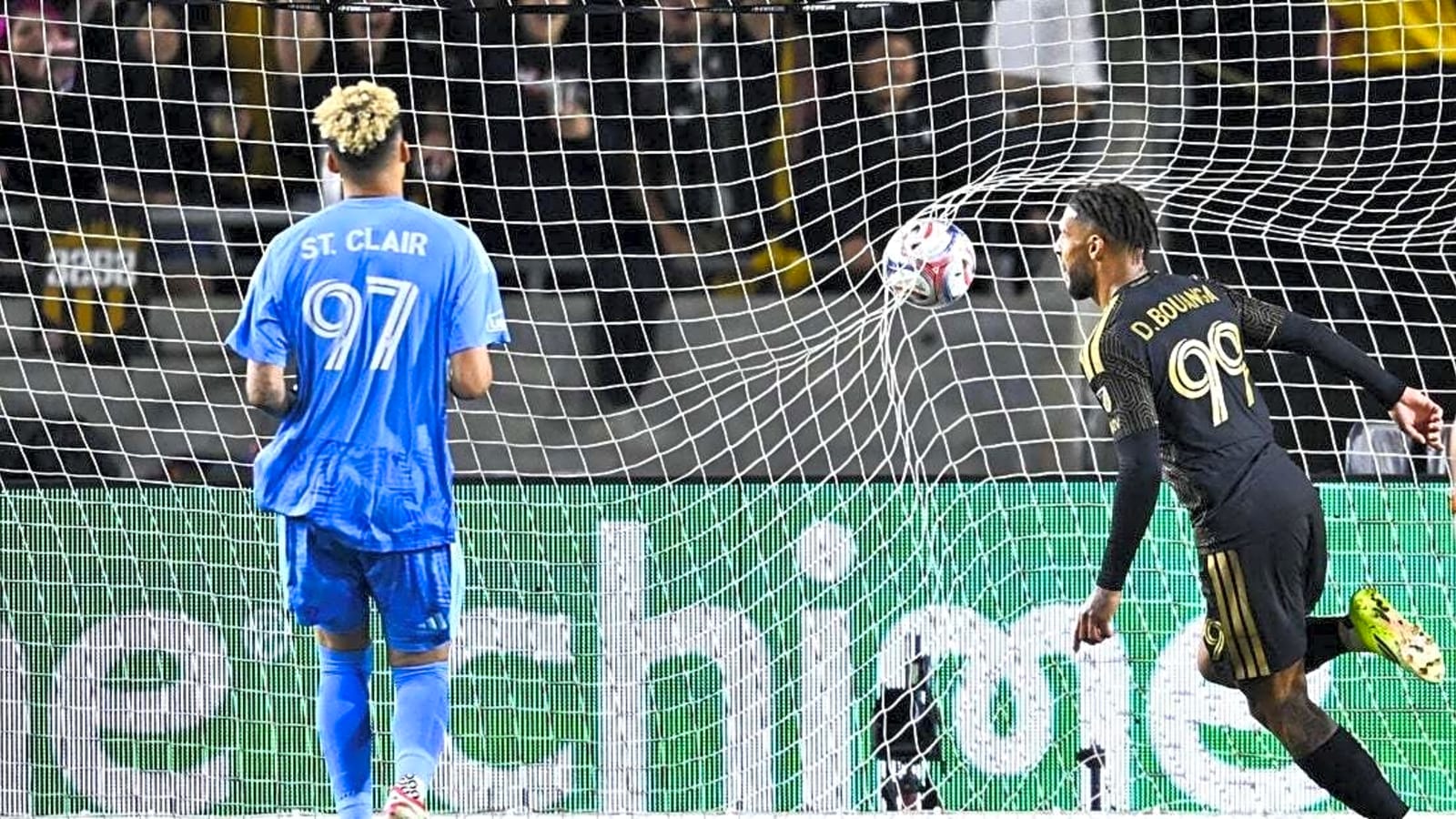 Sharp-looking Los Angeles FC take on revamped Dynamo