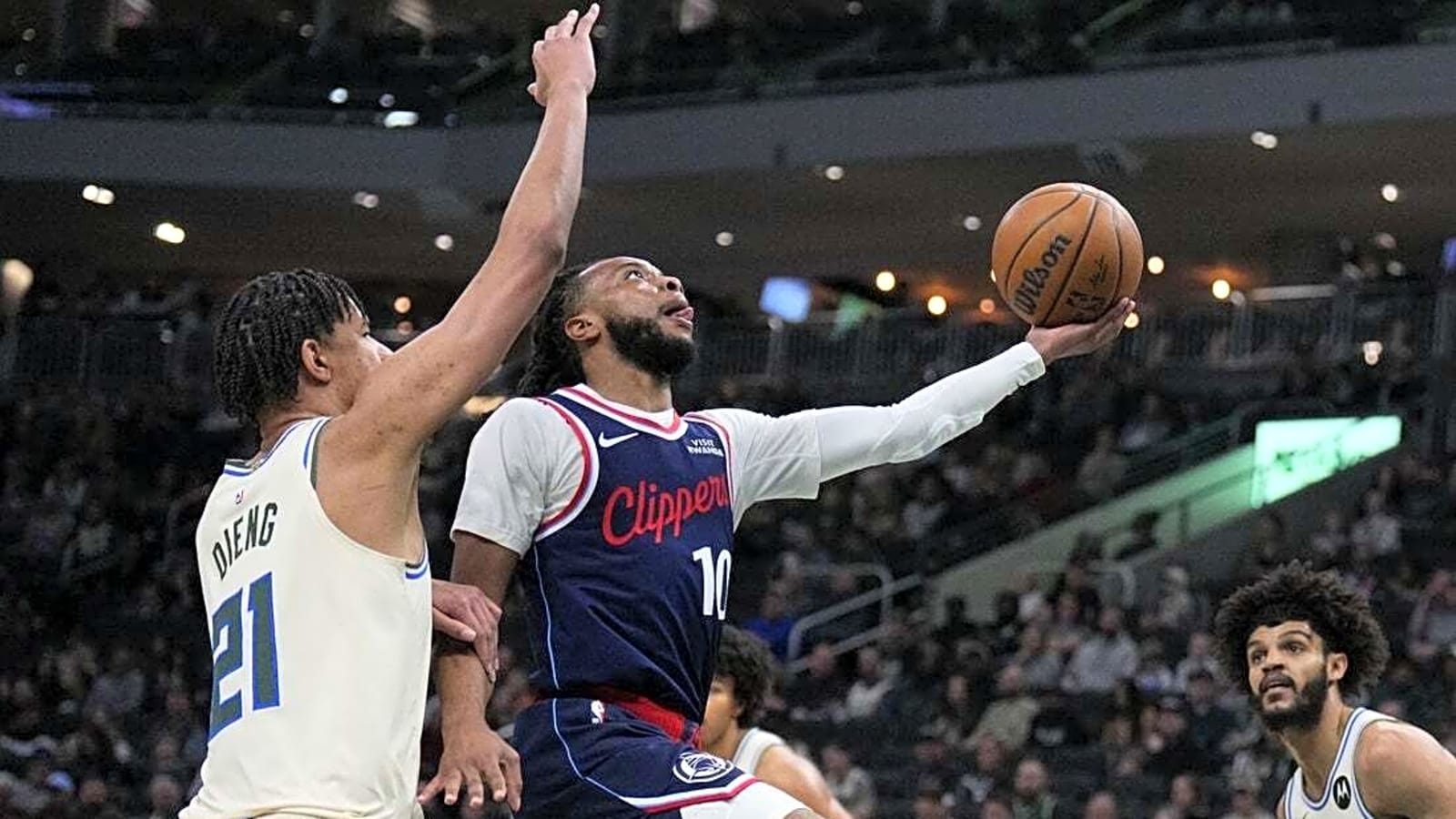 Benedict Mathurin pushes Clippers past Bucks