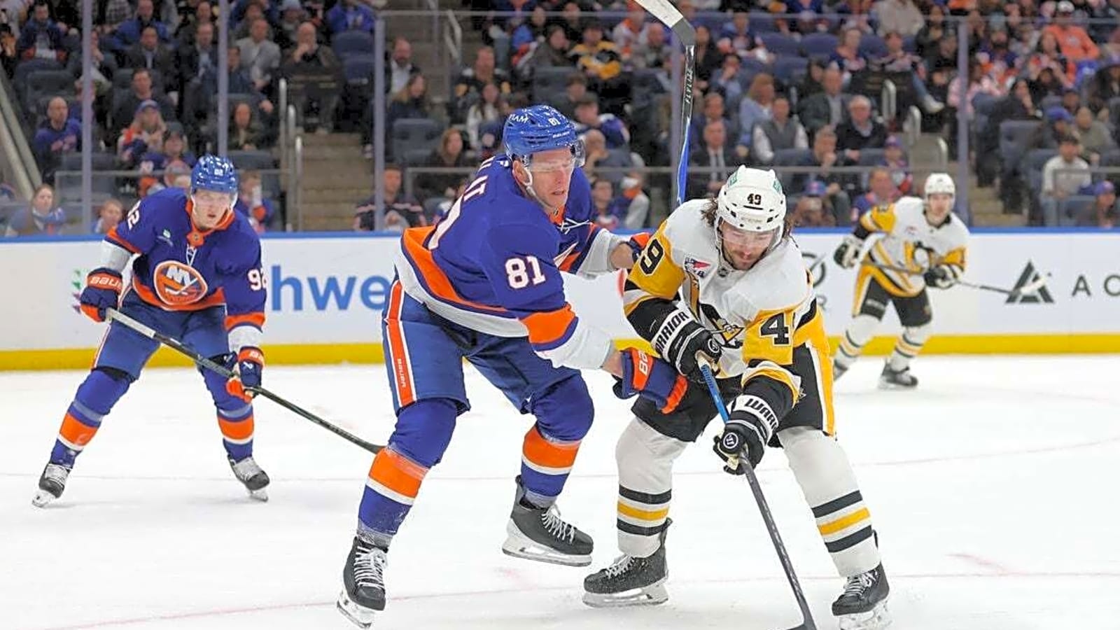 Penguins bury Islanders with seven unanswered goals