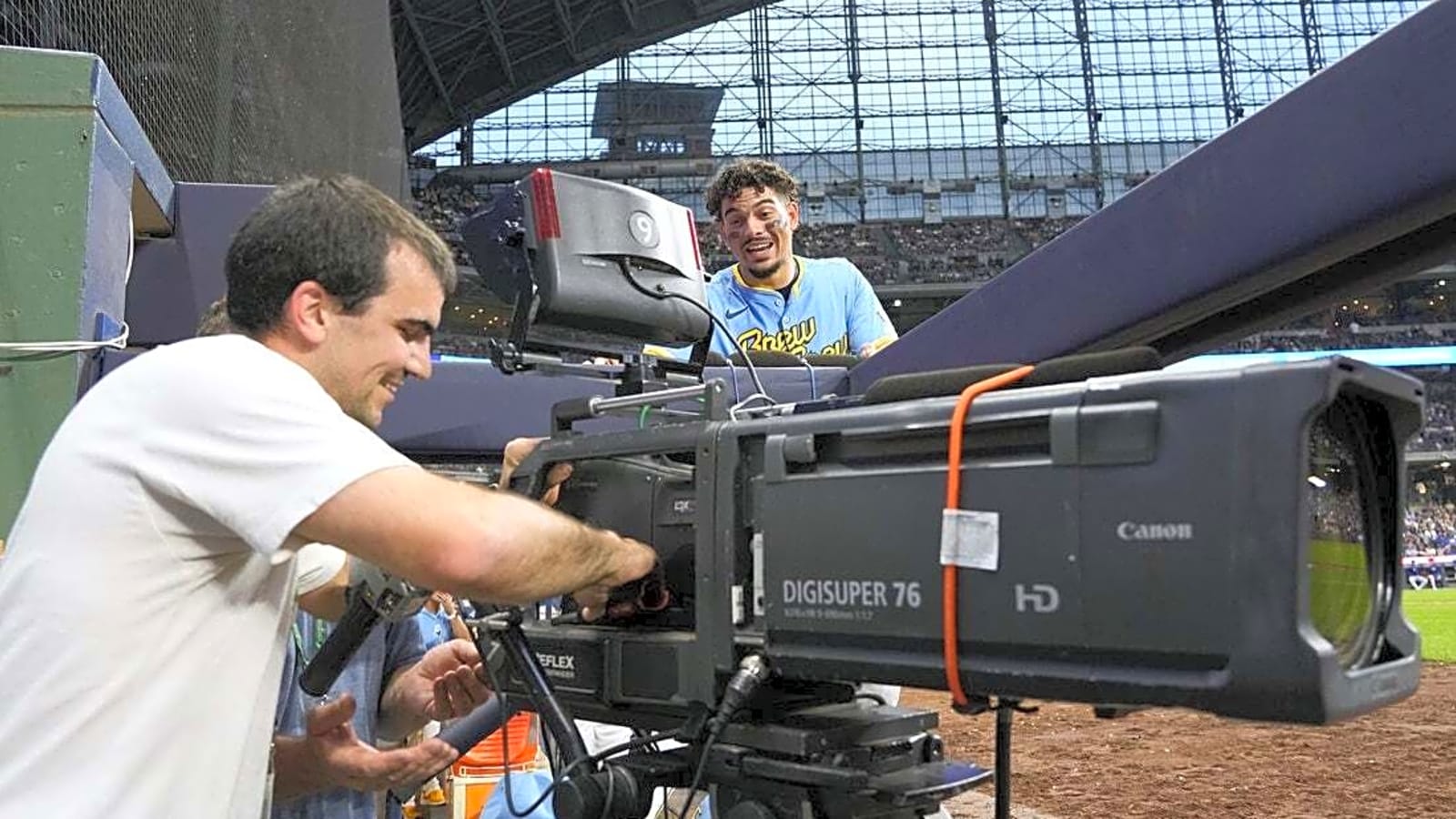 Report: MLB weighing ESPN, 2 others for ‘Sunday Night Baseball’ rights