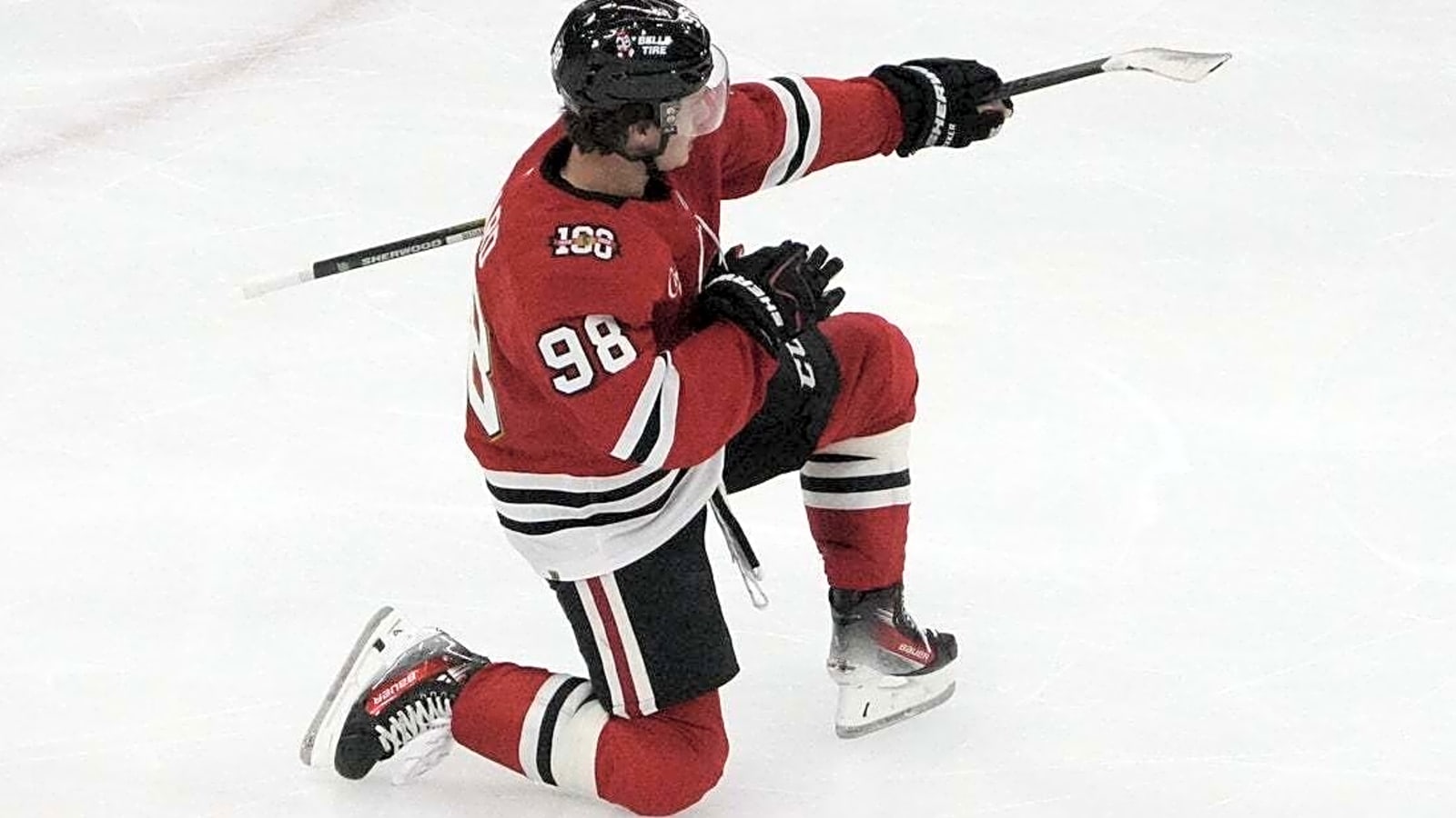 Finding groove, Blackhawks face mistake-prone Oilers
