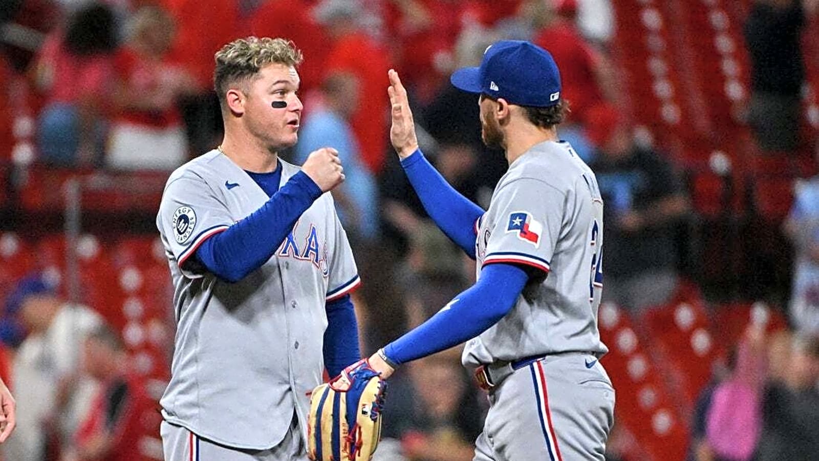 Joc Pederson, Rangers take aim at Guardians