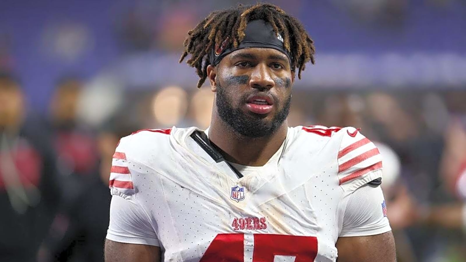 49ers DE Bryce Huff announces retirement