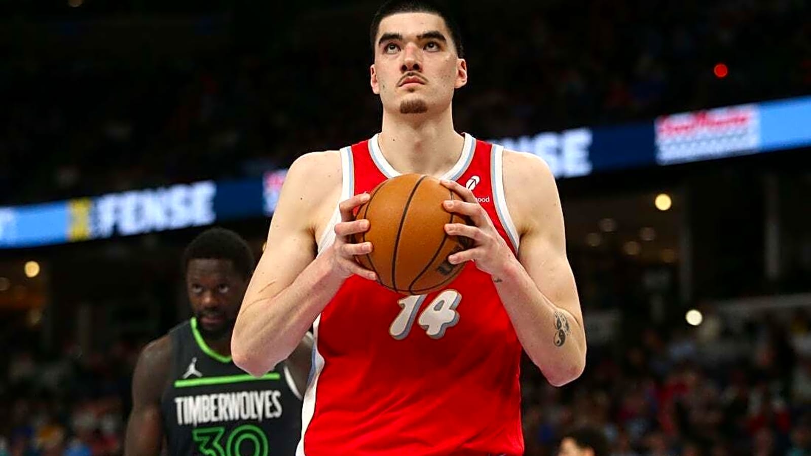 Report: Grizzlies&#39; Zach Edey cited for driving 101 mph in 55 zone