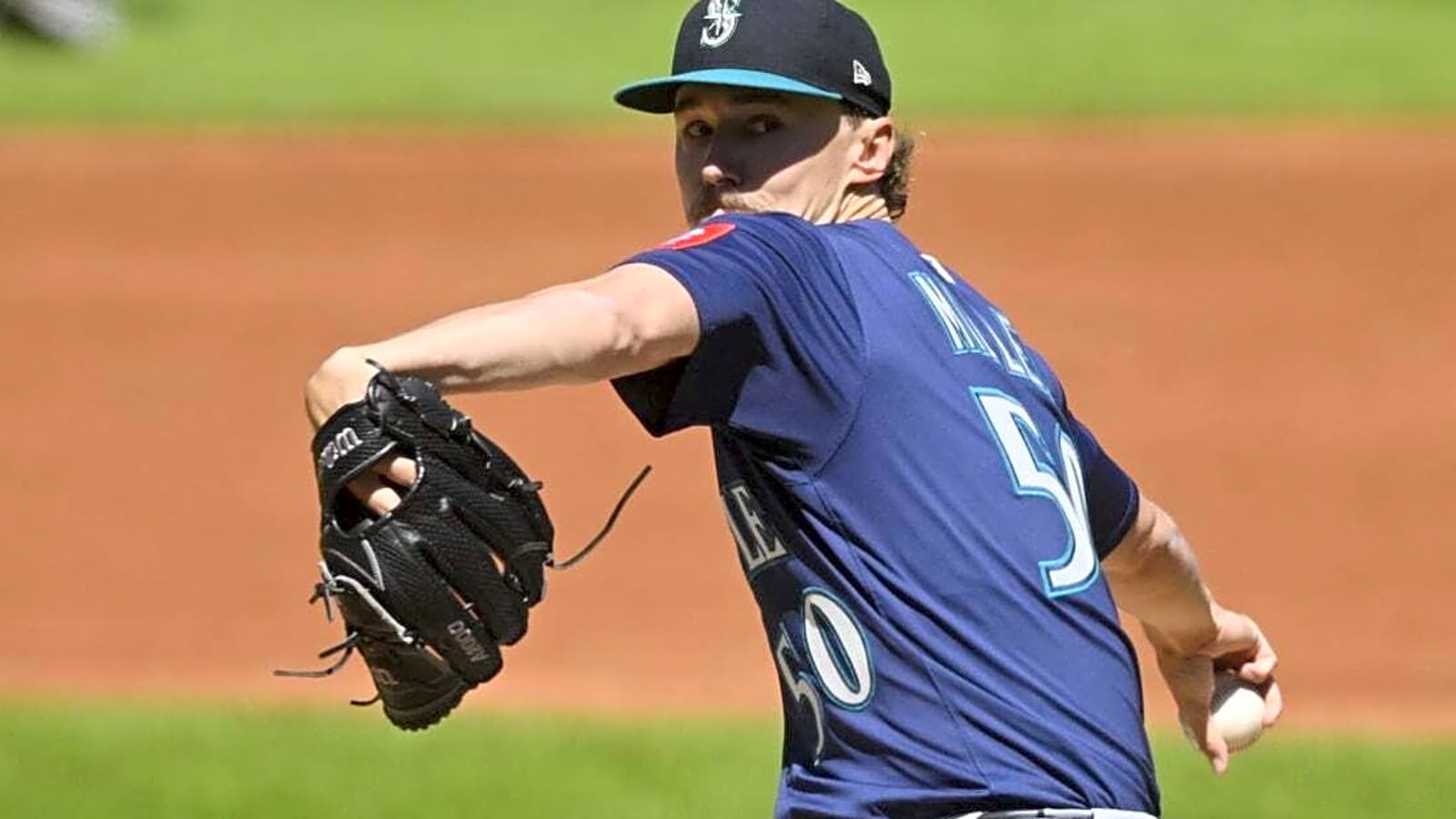 Mariners two-hit Guardians, avoid series sweep