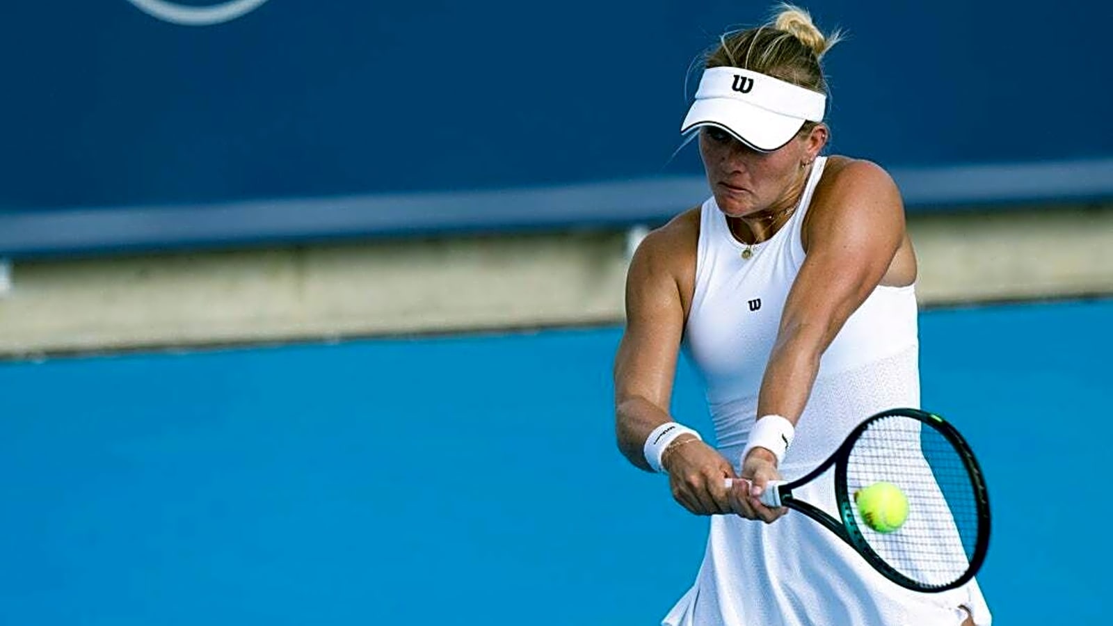 WTA roundup: Peyton Stearns saves three set points, wins ATX Open