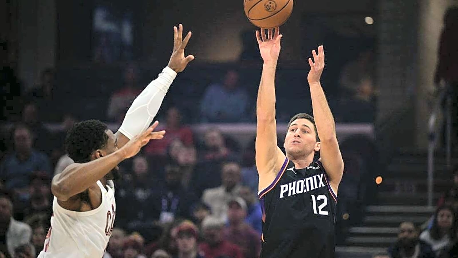 Improving Suns head home to oppose stumbling Kings