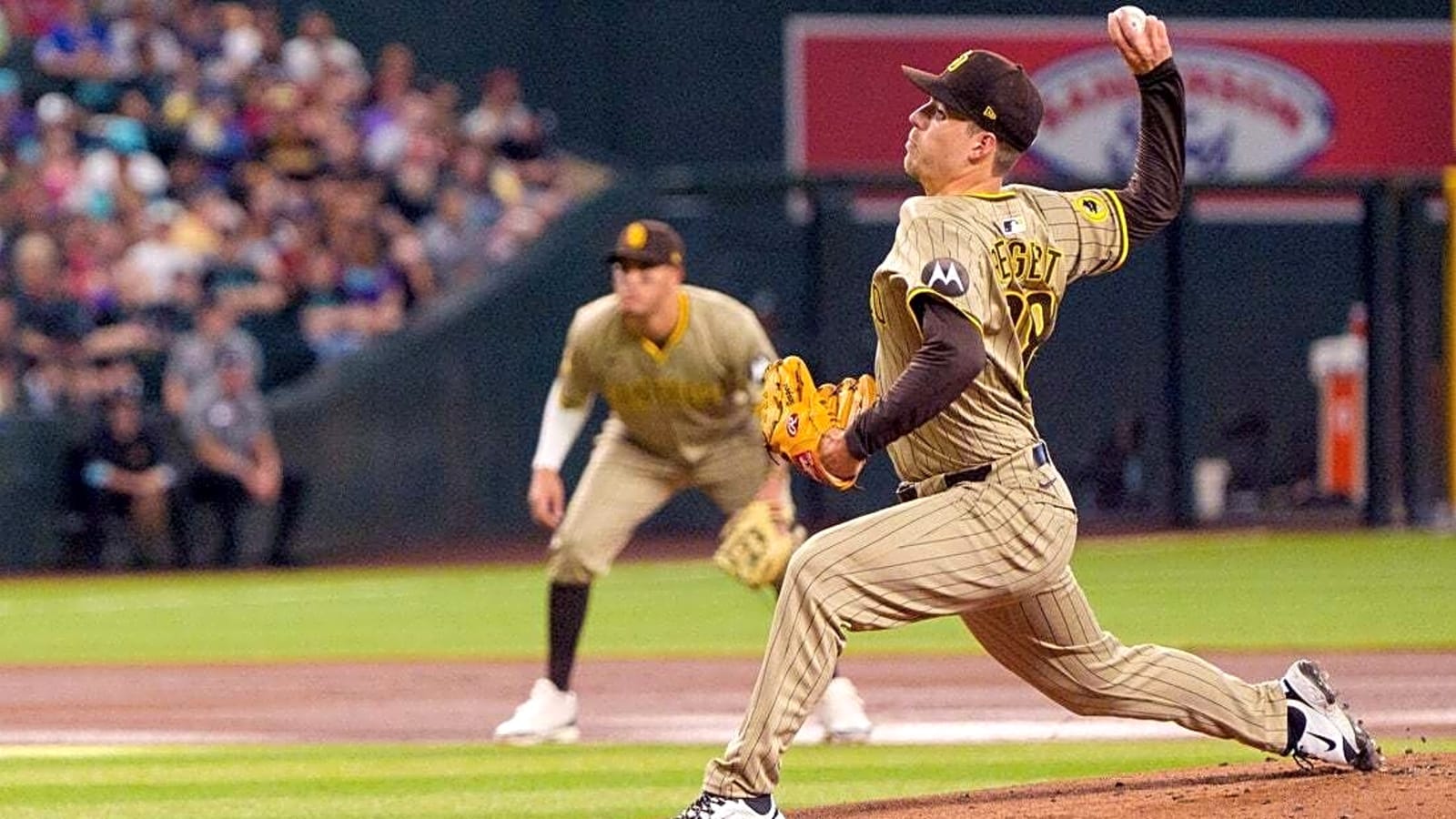 Padres turn to Ryan Bergert in bid to avert sweep by Dodgers