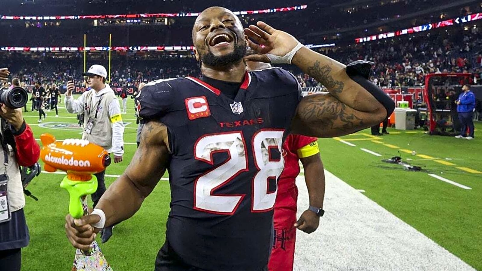 Texans RB Joe Mixon's 'freak' injury status still cloudy