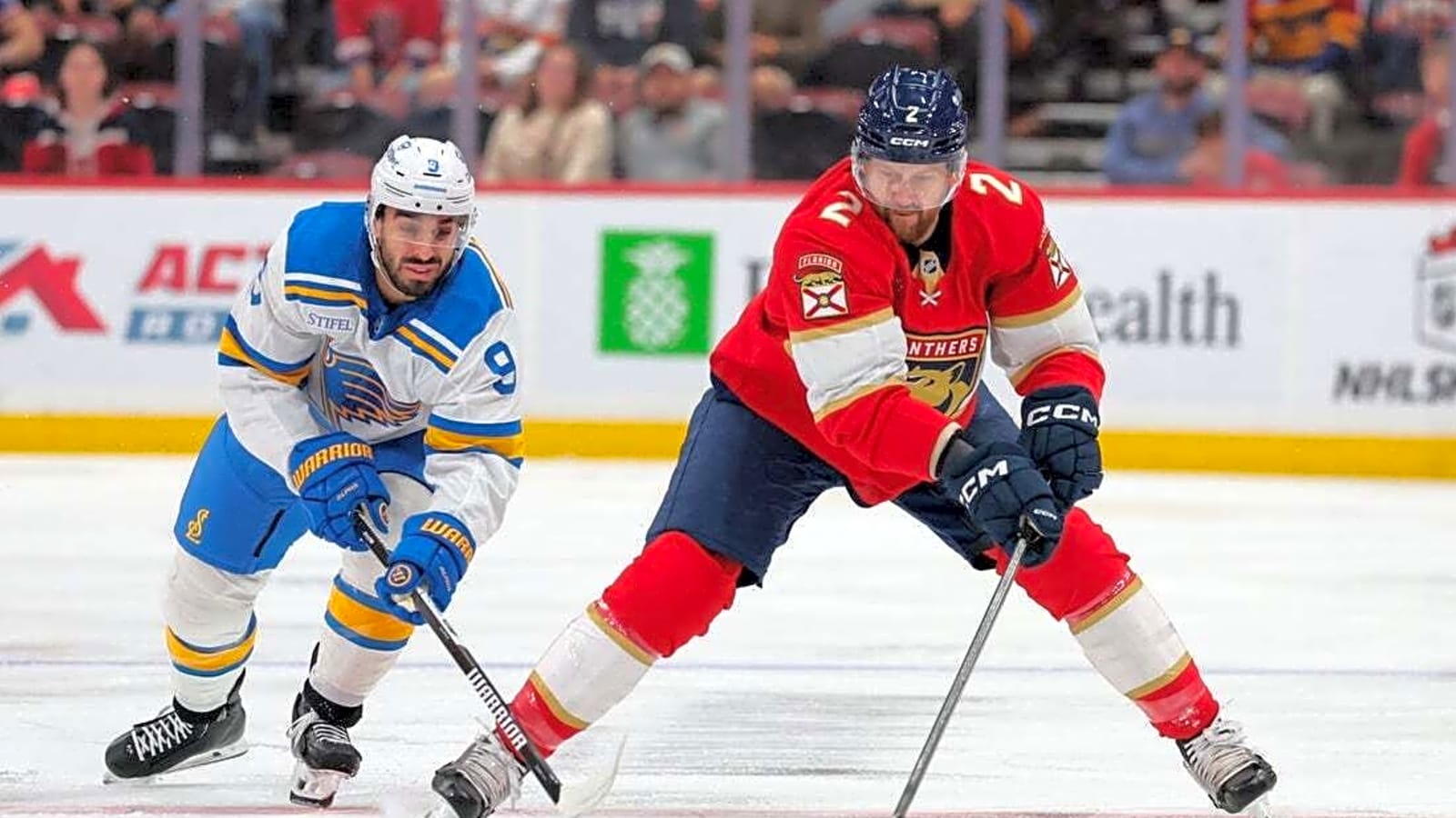 Blues take charge late, end Panthers' win streak