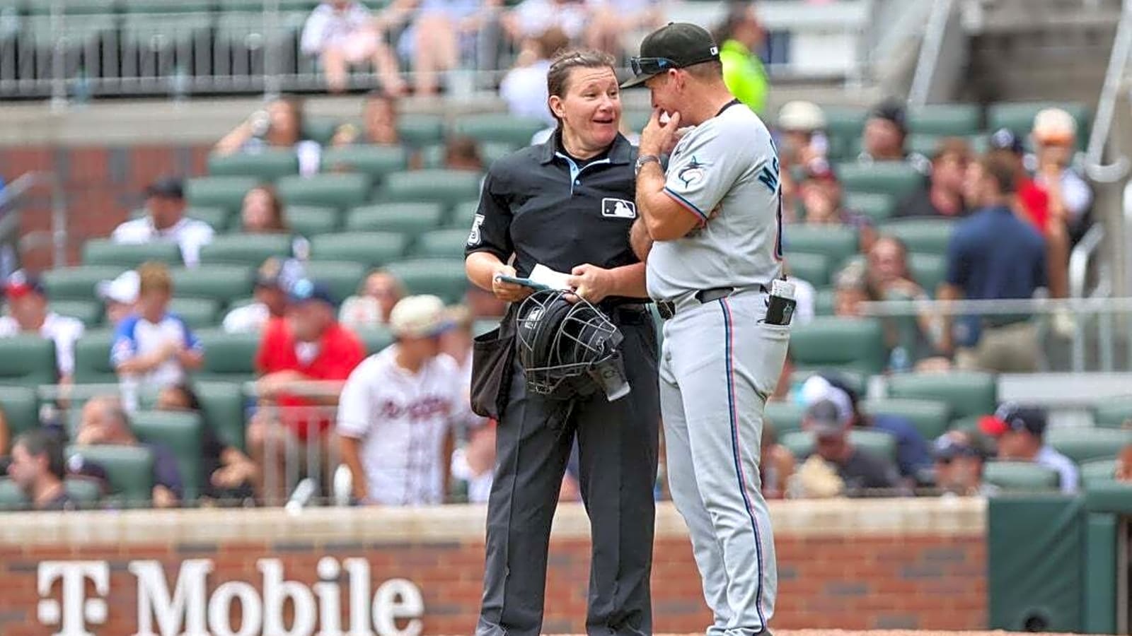 Umpire Jen Pawol earns praise after her day behind the plate