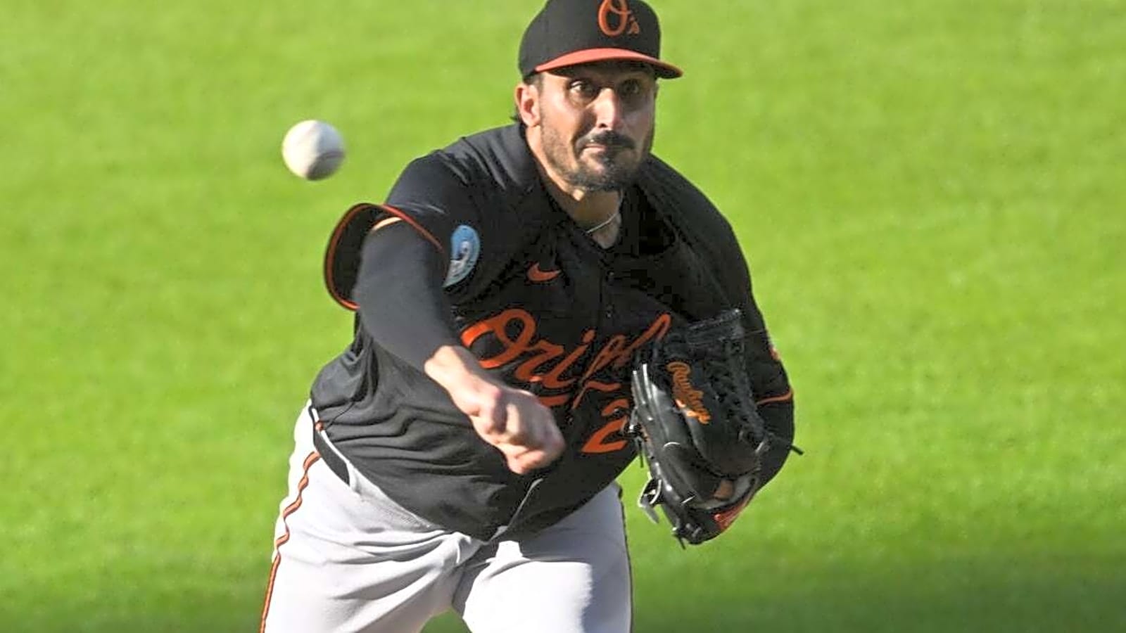 Orioles bring back RHP Zach Eflin on 1-year deal