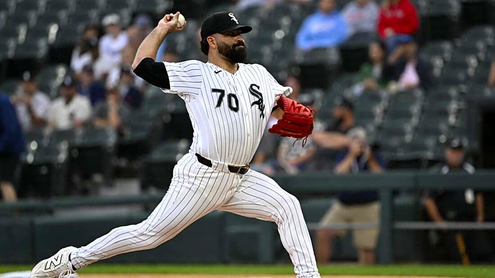 Phillies claim RHP Jose Urquidy from White Sox