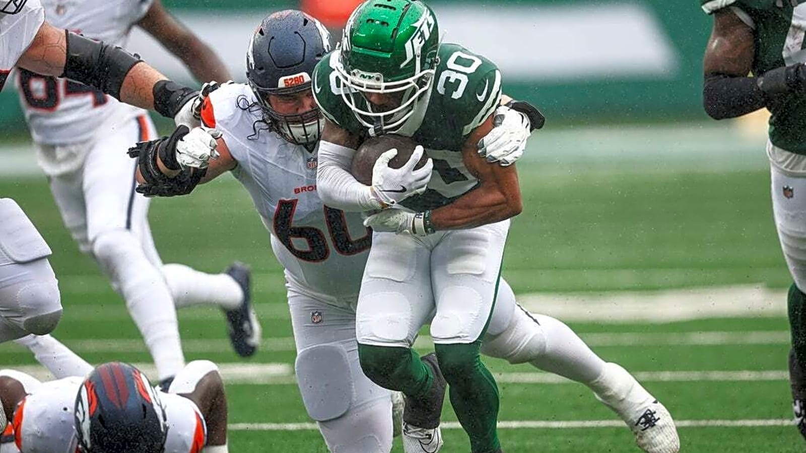 Eagles acquire CB Michael Carter II from Jets for WR John Mitchie