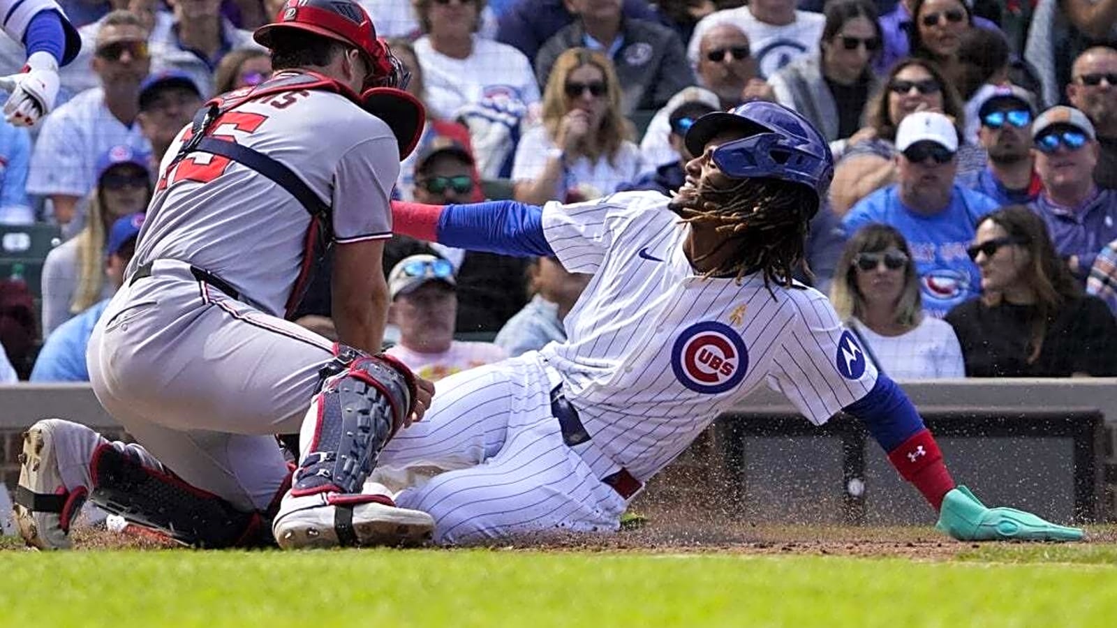 Nationals rise for five in ninth to stun Cubs