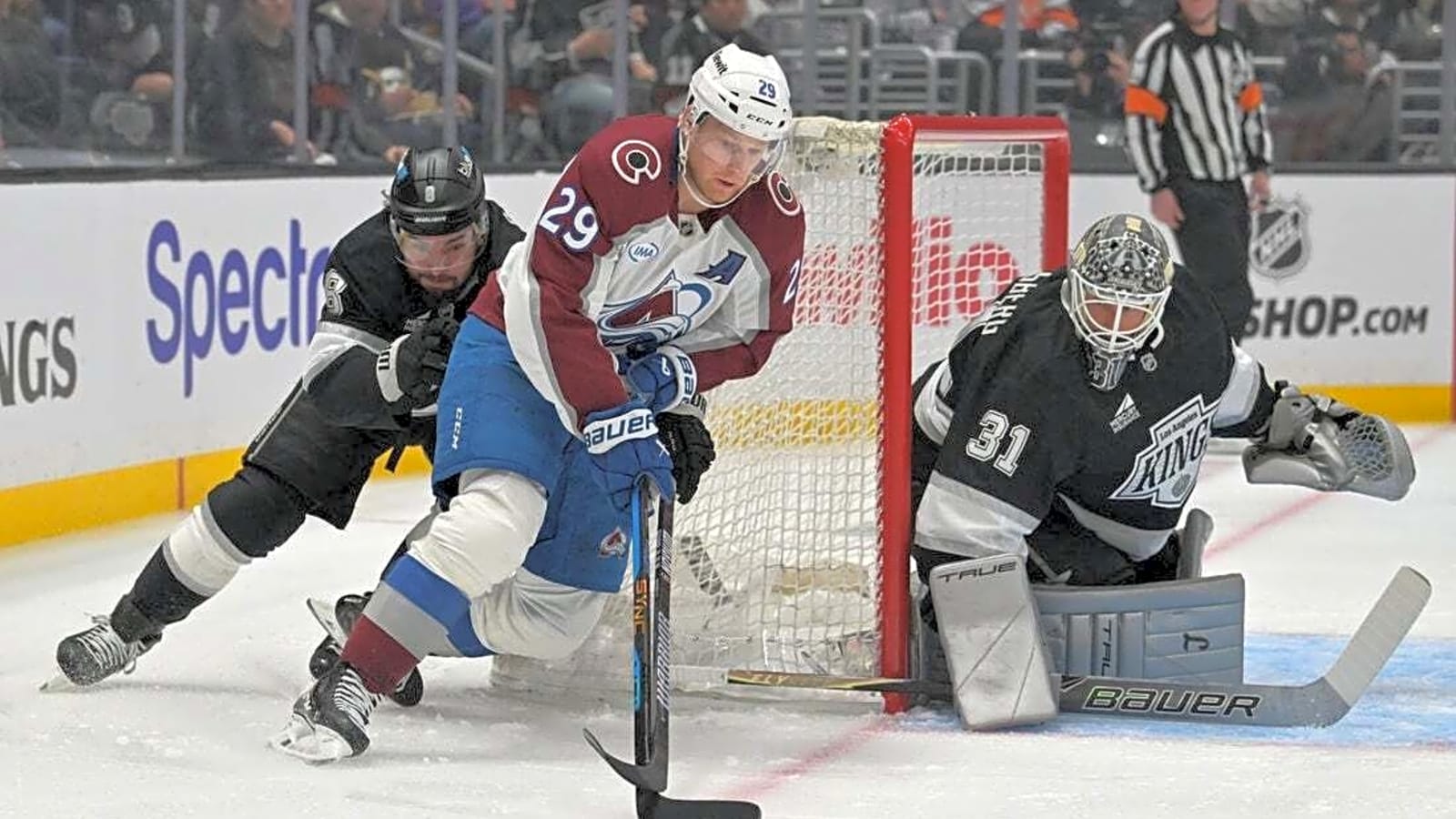 Avalanche down Kings, close in on series sweep