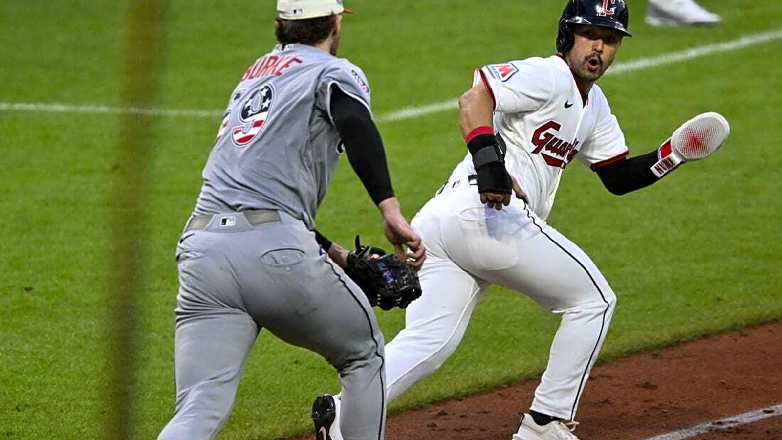 Sean Burke, Colson Montgomery lift White Sox over Guardians