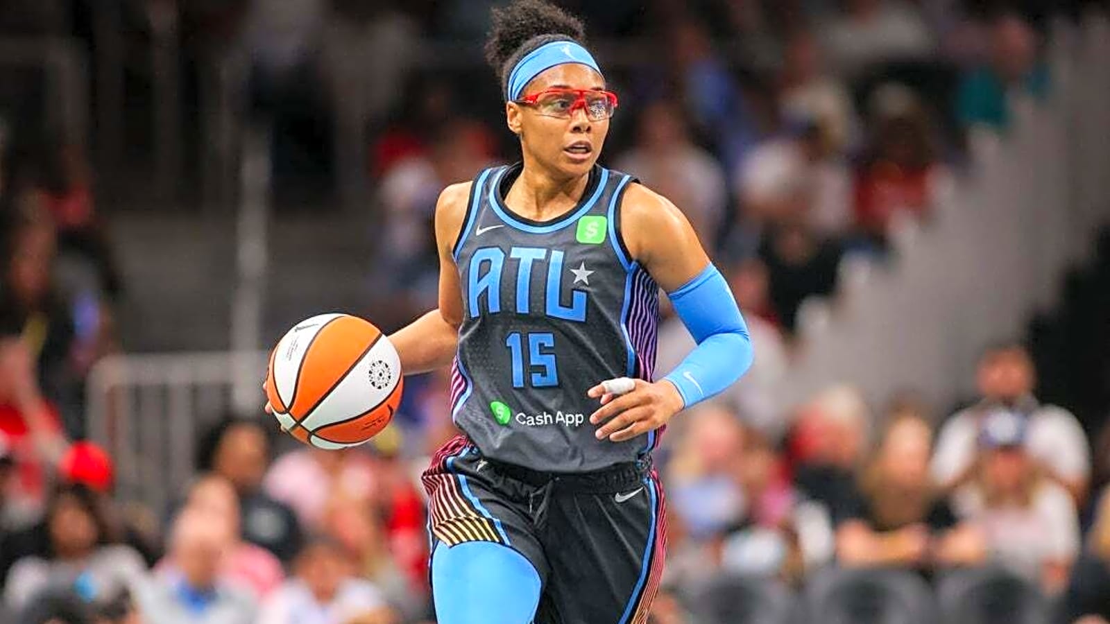 Dream surging into road trip vs. unsatisfied Fever