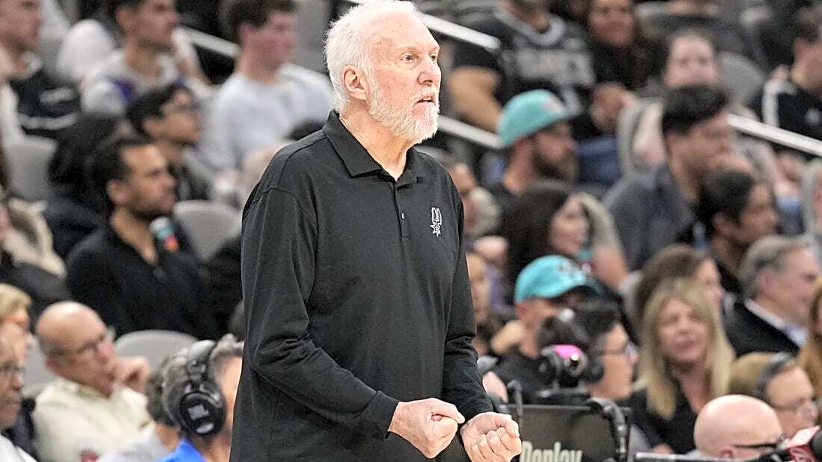 Spurs&#39; Gregg Popovich leaves bench, becomes team president