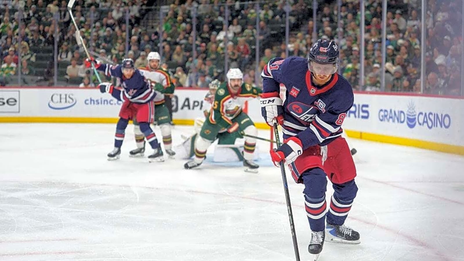 Kyle Connor&#39;s overtime goal lifts Jets over Wild