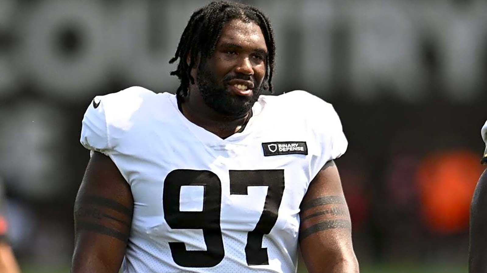 Jets acquire DT Jowon Briggs from Browns