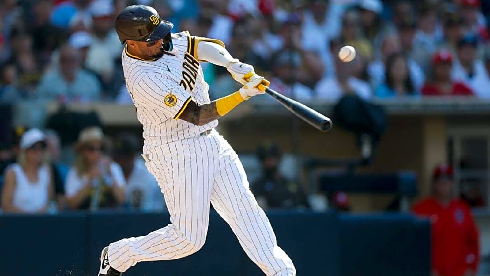 Padres release Martin Maldonado, outright Tyler Wade to Triple-A