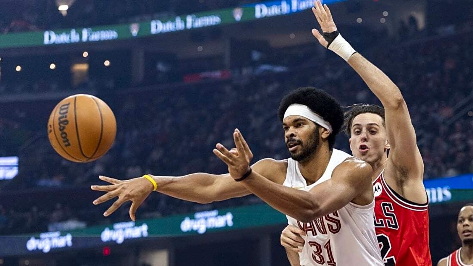 Nikola Vucevic, Bulls emerge on top of Cavaliers