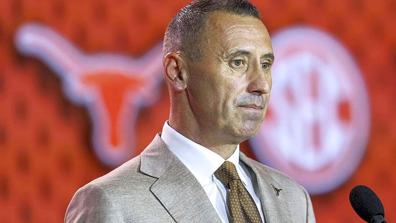 Texas LB Ty’Anthony Smith dismissed from program
