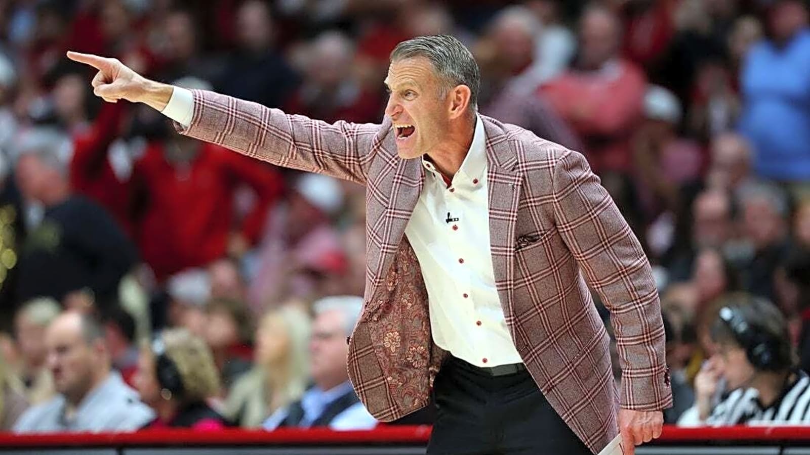 Labaron Philon Jr., No. 8 Alabama overwhelm Maryland