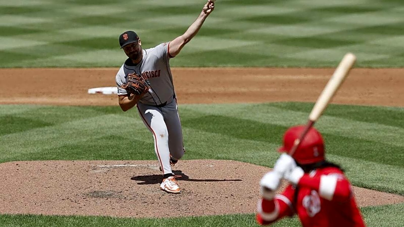 Robbie Ray continues success as Giants clip Nationals