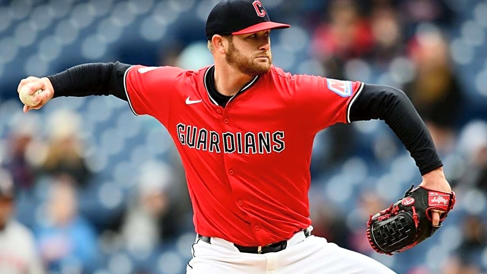 Ben Lively, Guardians chase series win over Twins