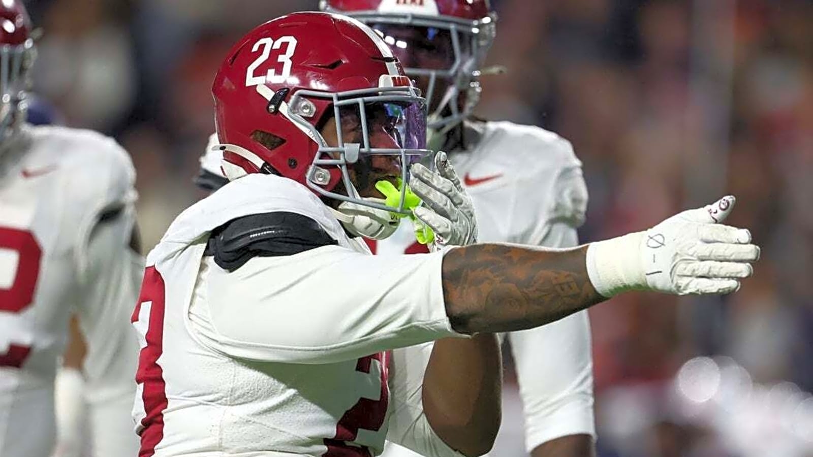 No. 10 Alabama blows lead but beats Auburn to play for SEC title