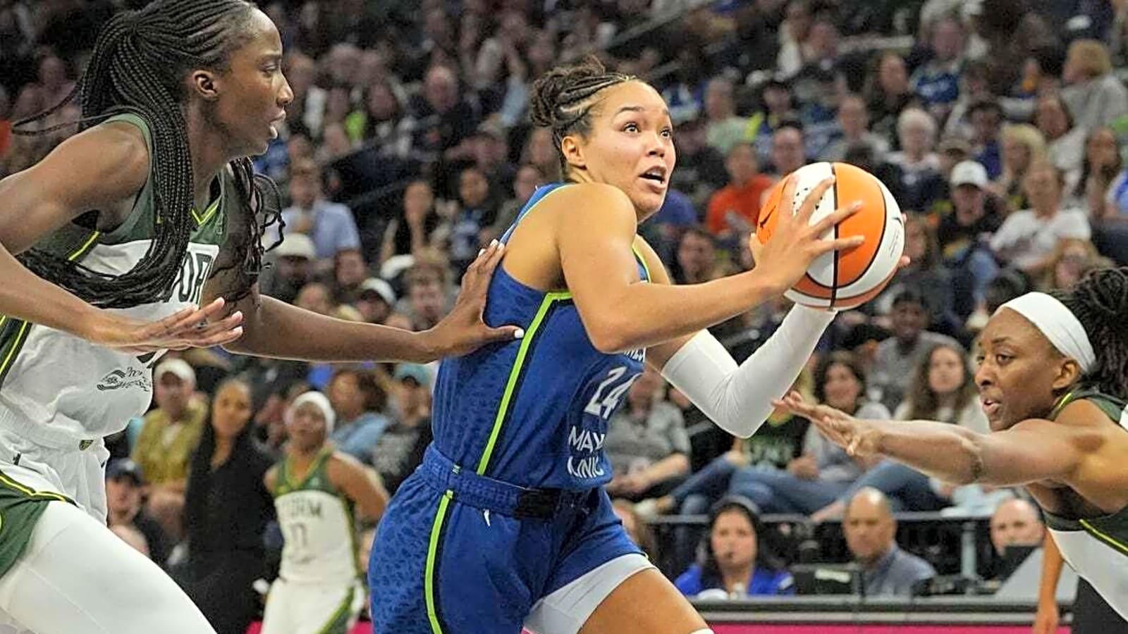 Lynx, striving to clinch top playoff seed, visit improving Sun
