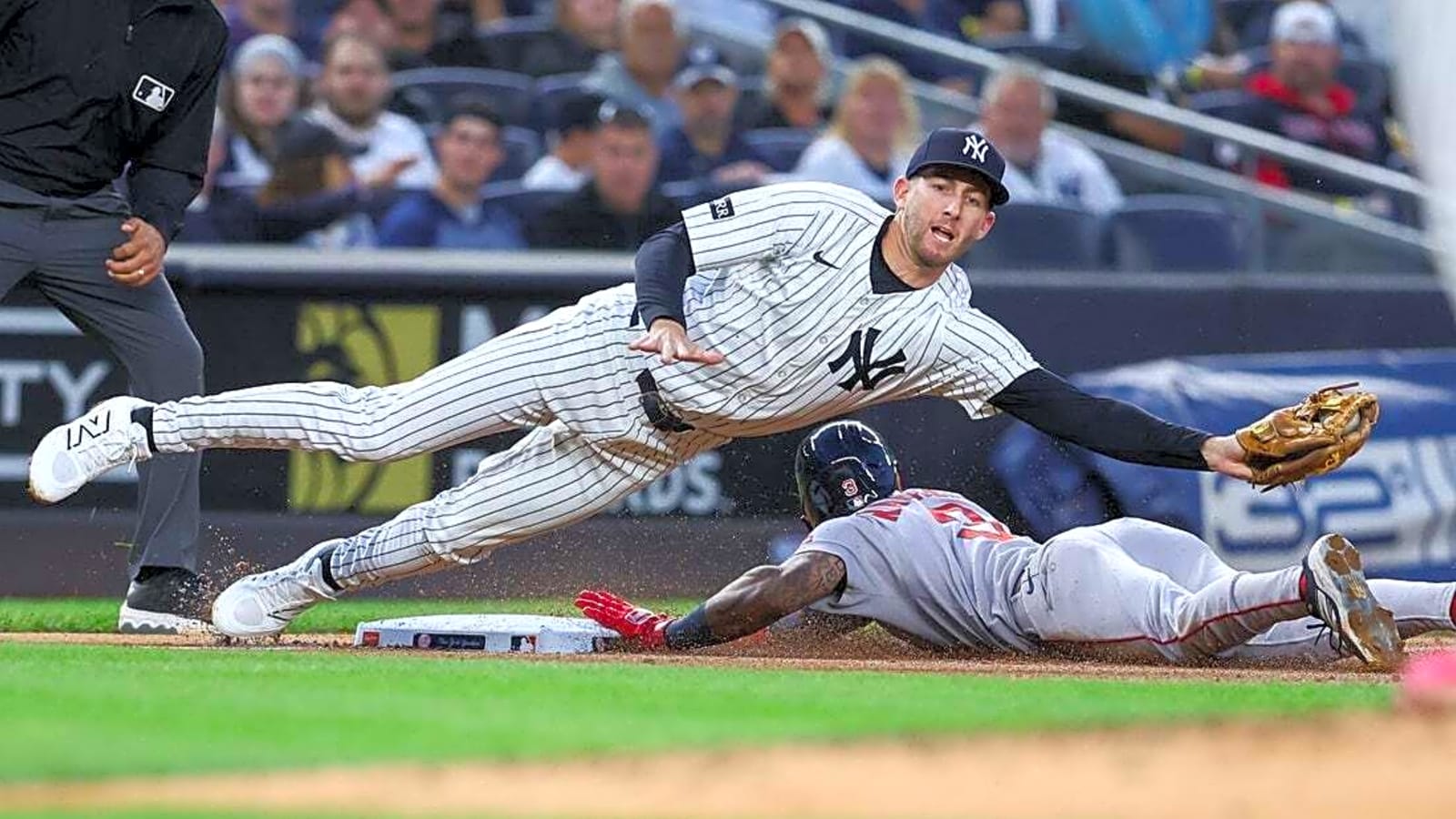 Newcomer Nathaniel Lowe helps Red Sox down Yankees