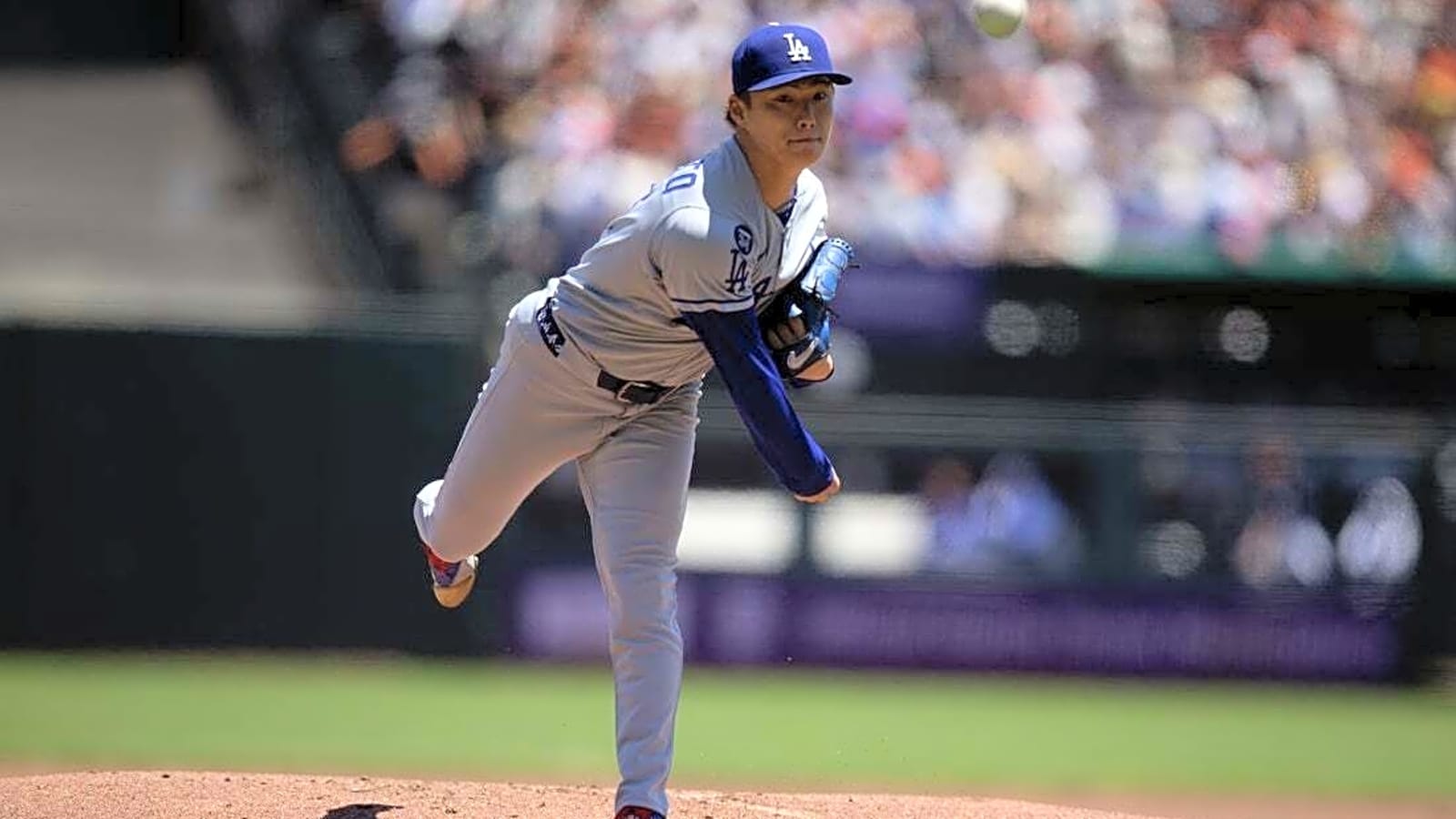 Dodgers&#39; two-out rally puts away rival Giants in extras