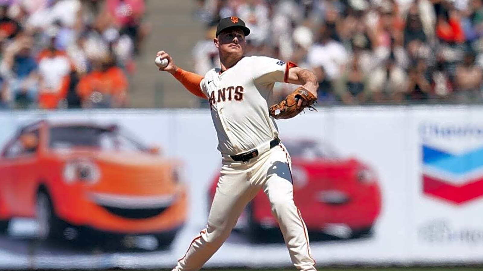 Giants activate 3B Matt Chapman (hand) from IL