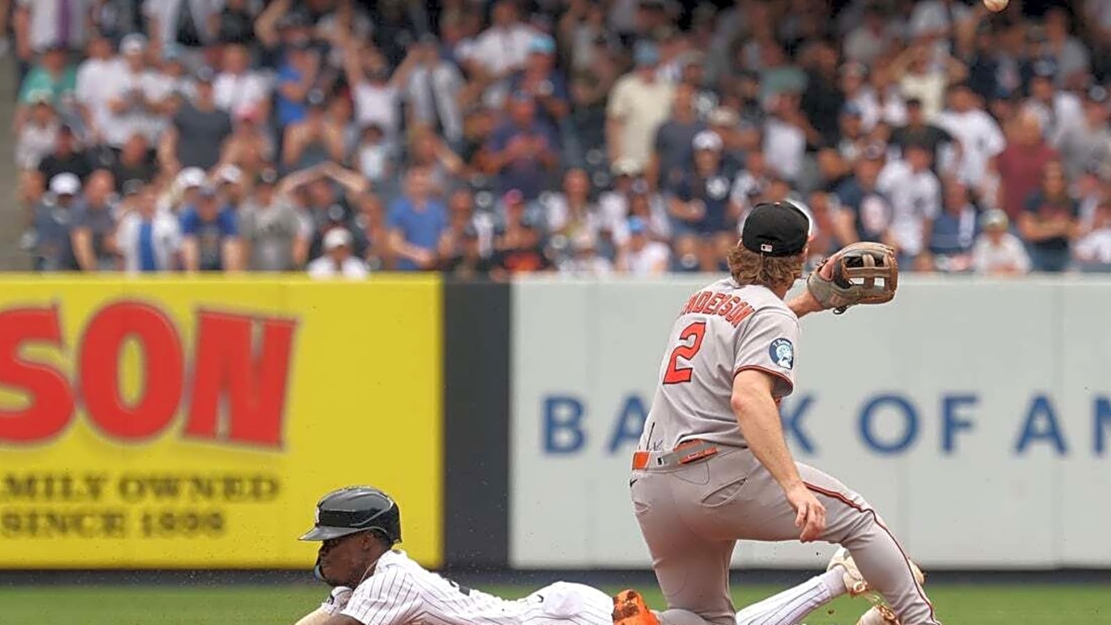 Jazz Chisholm Jr. stars as Yankees edge Orioles