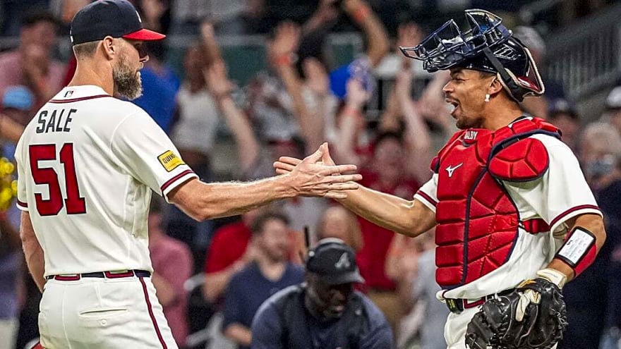 MLB roundup: Chris Sale fans 11 in complete game as Braves blank Dodgers