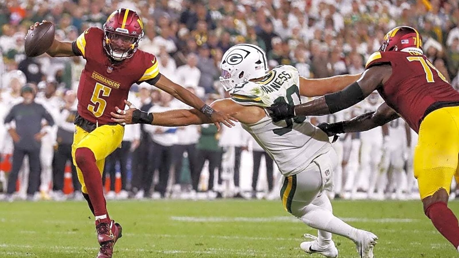 Commanders ready Marcus Mariota with Jayden Daniels (knee) idle