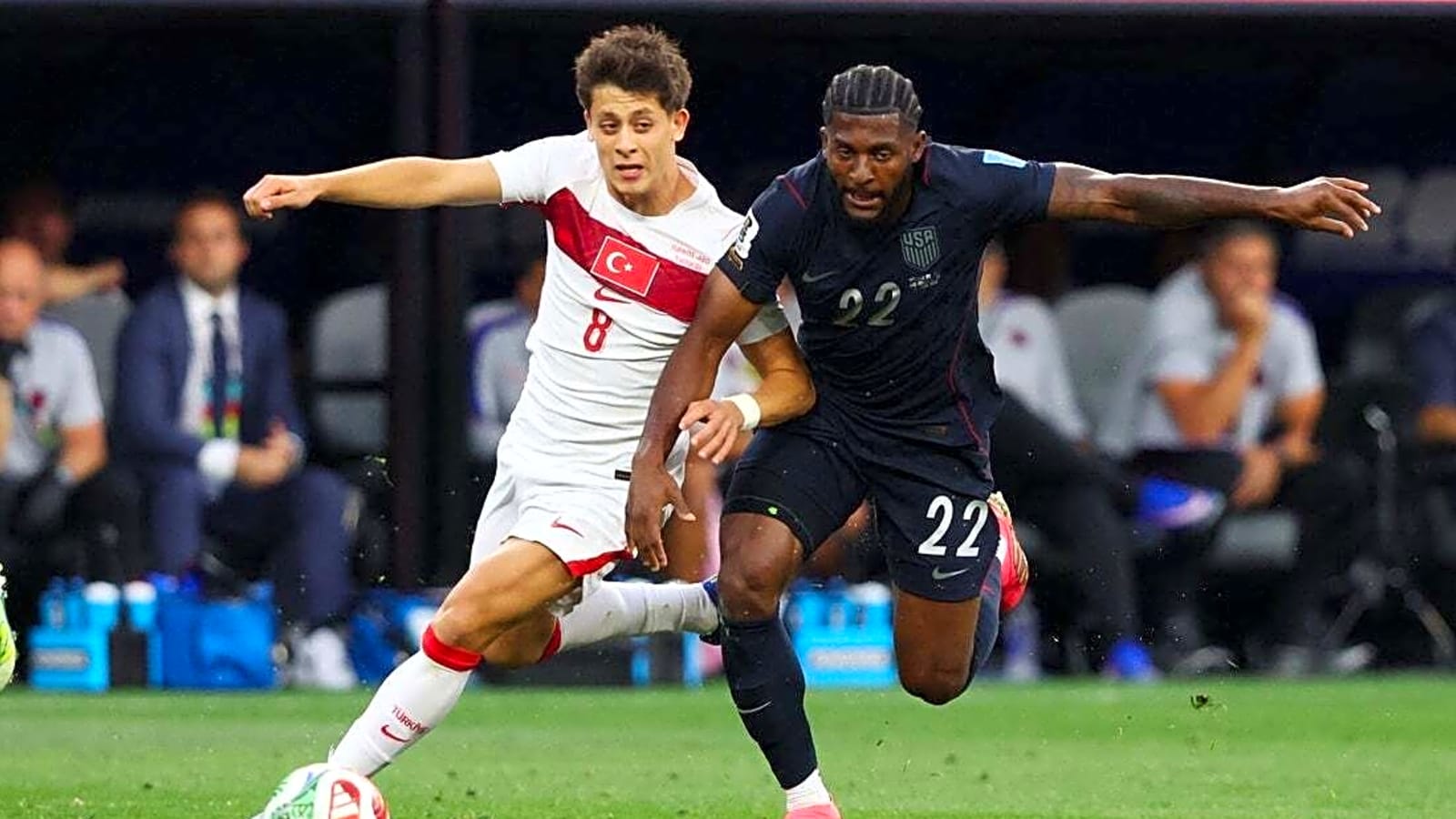 Philadelphia brings back USMNT D Mark McKenzie
