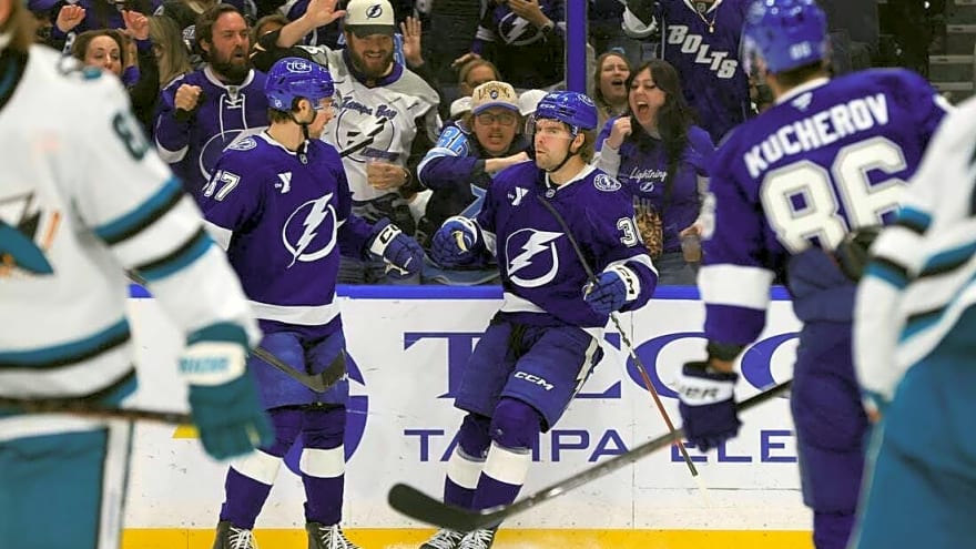 Brandon Hagel scores 150th as Lightning extend streak vs. Sharks